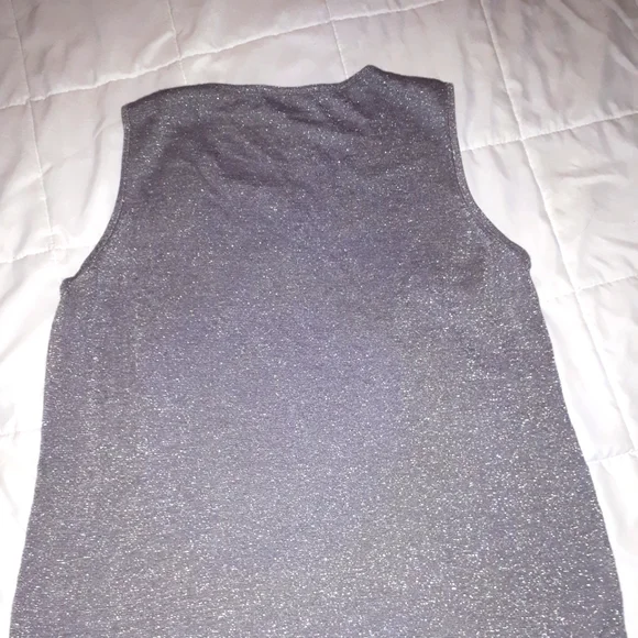 Sleeveless silver thread Sweater - Picture 3 of 4